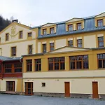 Hotell Praded Thamm