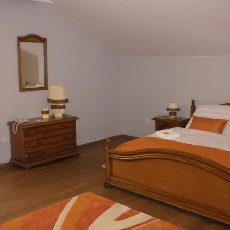 מלון Praded Thamm