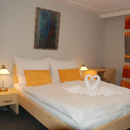 מלון Praded Thamm 3*